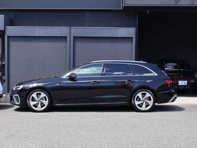 AUDI A4 AVANT