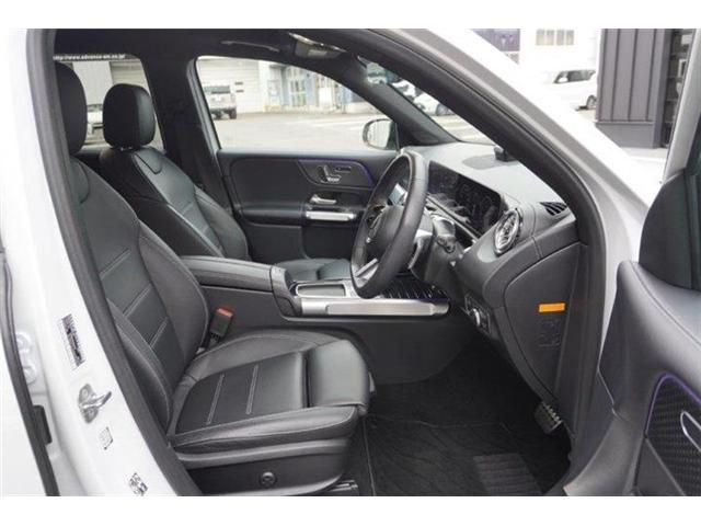 MERCEDES BENZ GLB