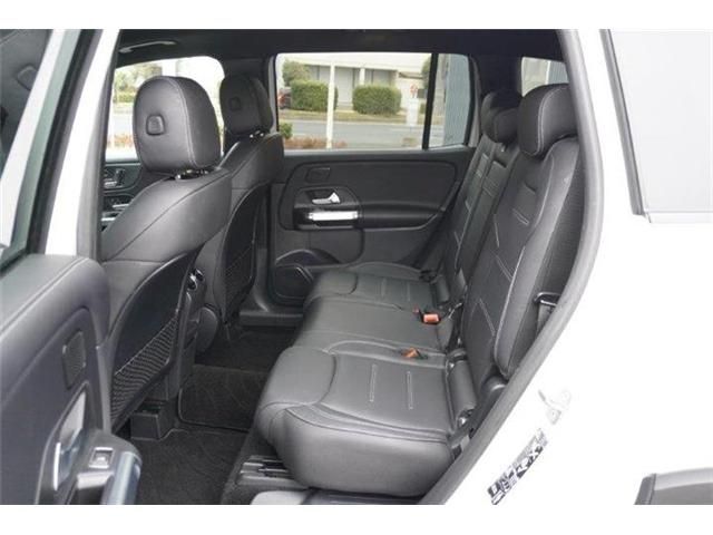 MERCEDES BENZ GLB