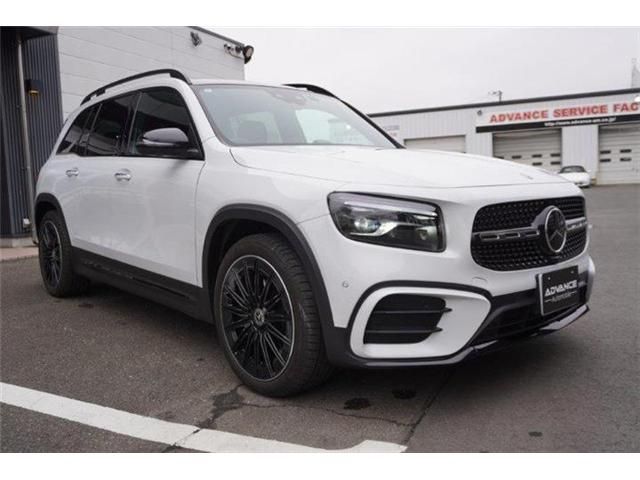 MERCEDES BENZ GLB