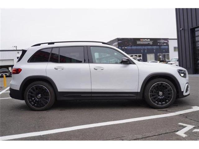 MERCEDES BENZ GLB