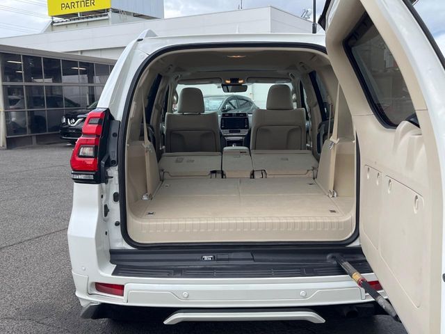 LANDCRUISER PRADO