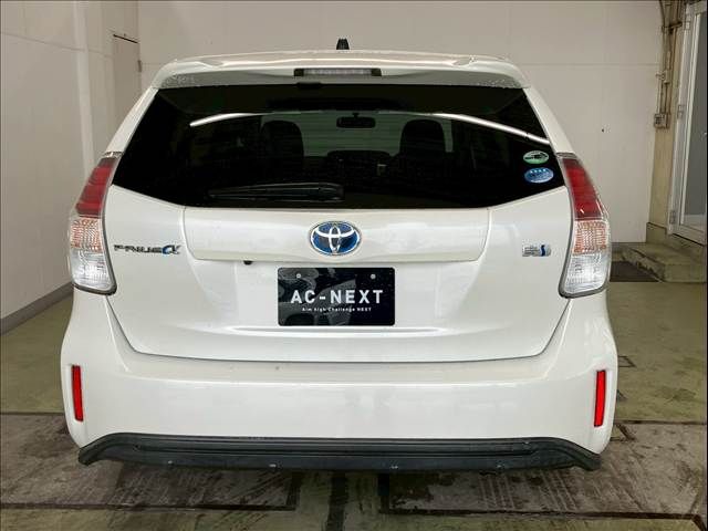 PRIUS Alpha
