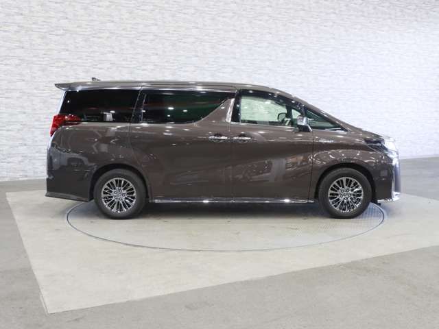 ALPHARD hybrid 4WD