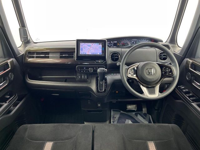 N-BOX CUSTOM