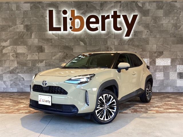 YARIS CROSS