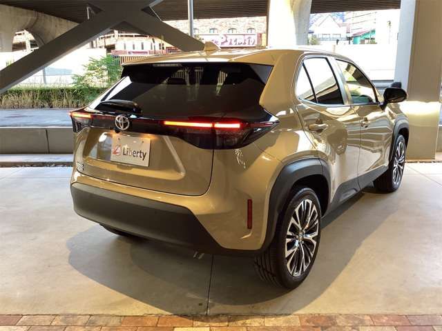 YARIS CROSS