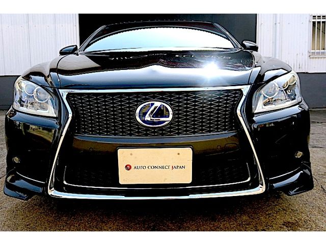 LEXUS LS600h