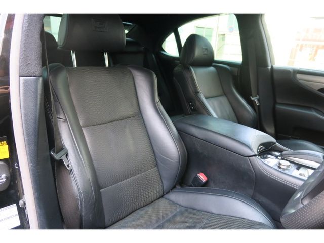 LEXUS LS600h
