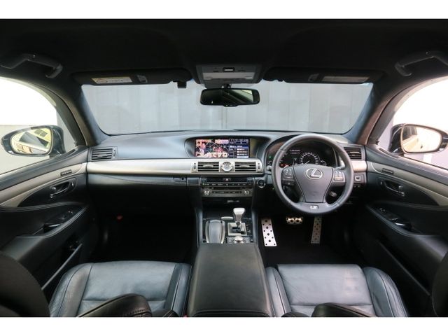 LEXUS LS600h