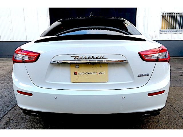 MASERATI GHIBLI Sedan