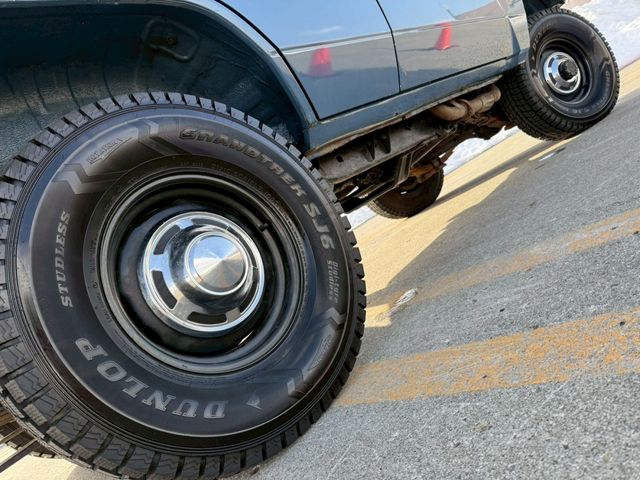 LANDCRUISER van