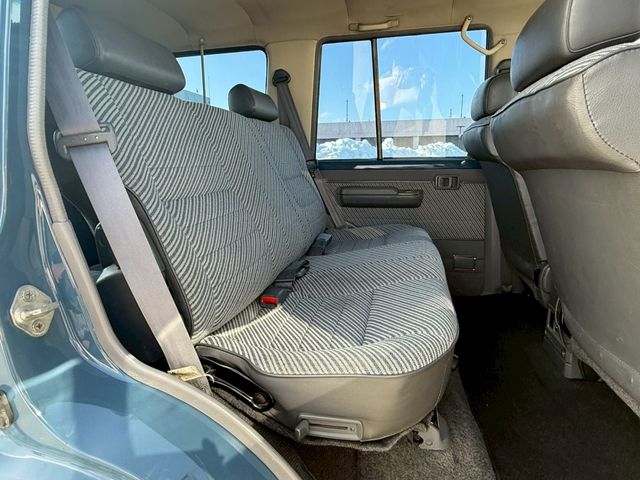 LANDCRUISER van