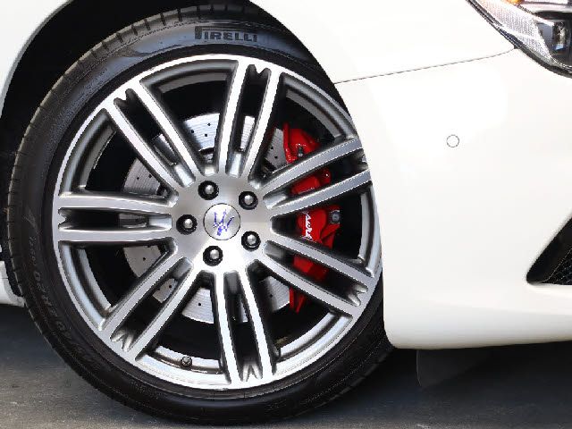 MASERATI GHIBLI Sedan
