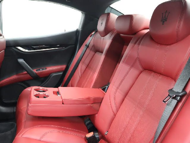 MASERATI GHIBLI Sedan
