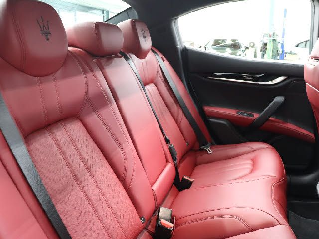 MASERATI GHIBLI Sedan