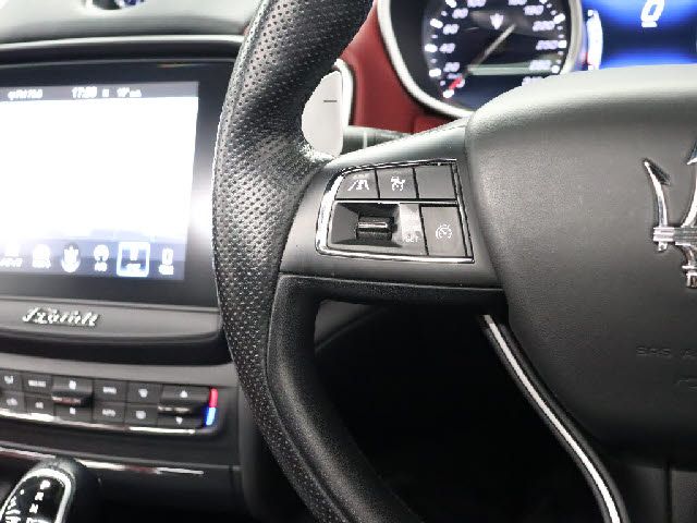 MASERATI GHIBLI Sedan