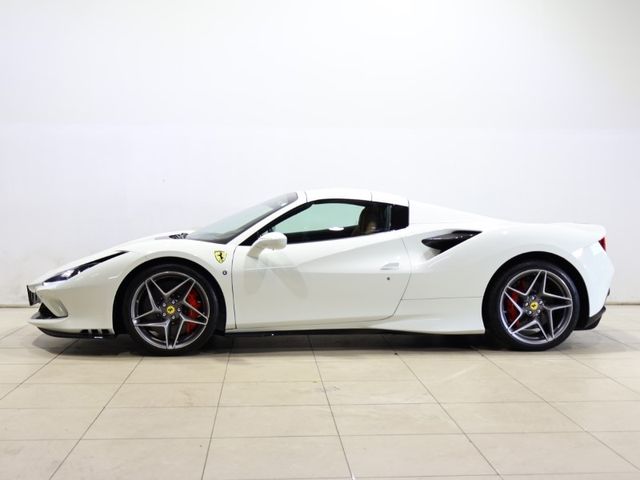 FERRARI F8 Spider