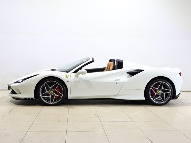 FERRARI F8 Spider