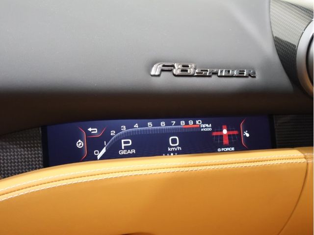 FERRARI F8 Spider