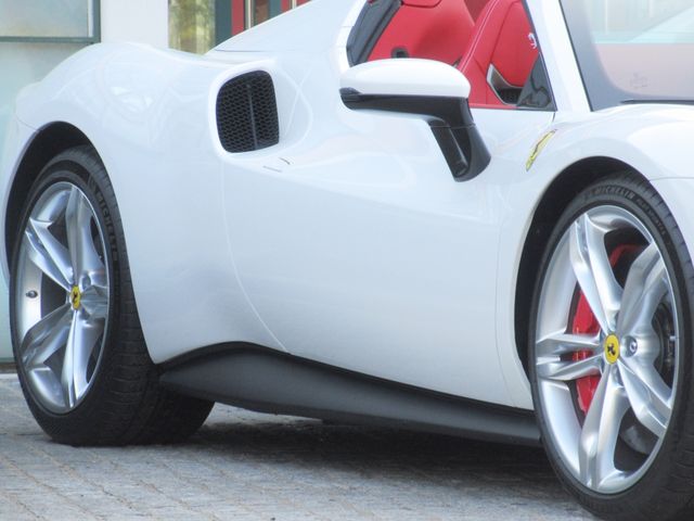 FERRARI 296 GTS