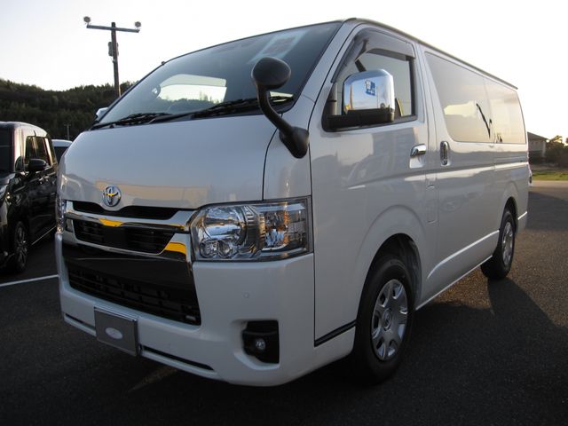 HIACE van 2WD