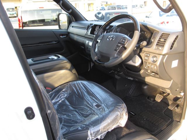 HIACE van 2WD