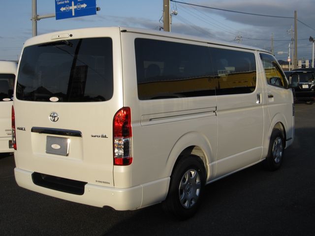 HIACE van 2WD