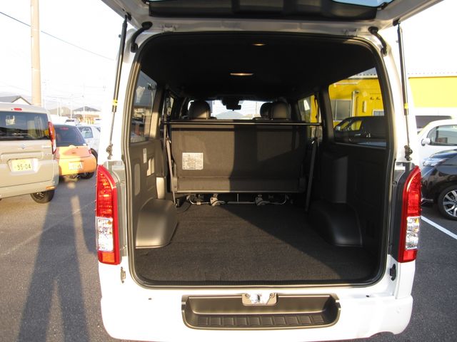 HIACE van 2WD