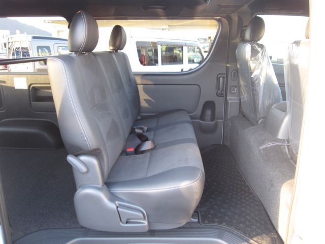 HIACE van 2WD