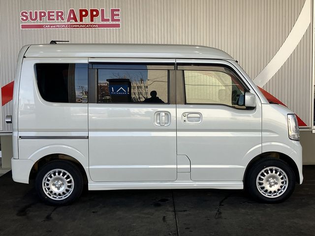 NV100 CLIPPER RIO 4WD