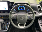VOXY HYBRID