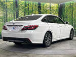 CROWN sedan hybrid