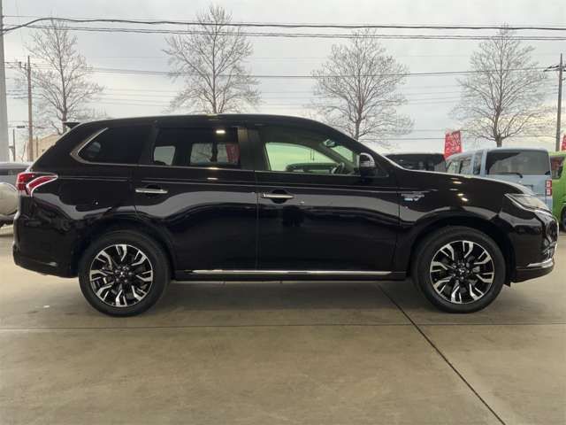 OUTLANDER PHEV