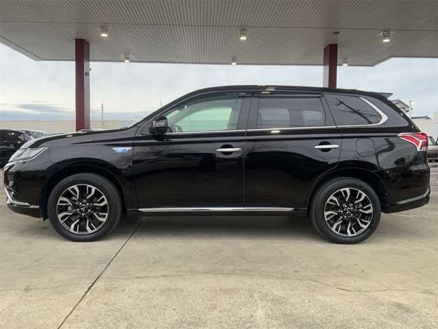 OUTLANDER PHEV