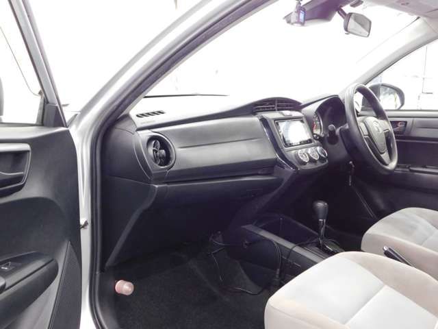 COROLLA AXIO