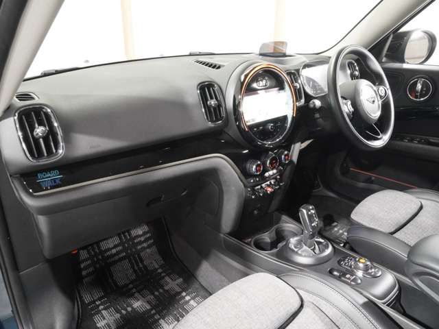 MINI COOPER D CROSSOVER