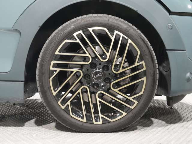 MINI COOPER D CLUBMAN