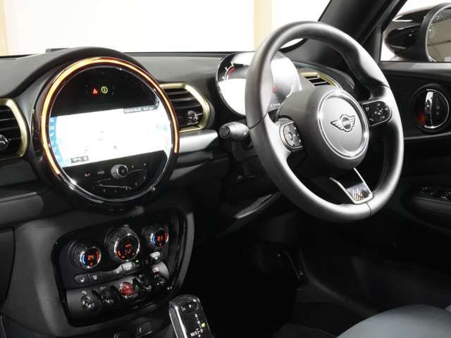MINI COOPER D CLUBMAN