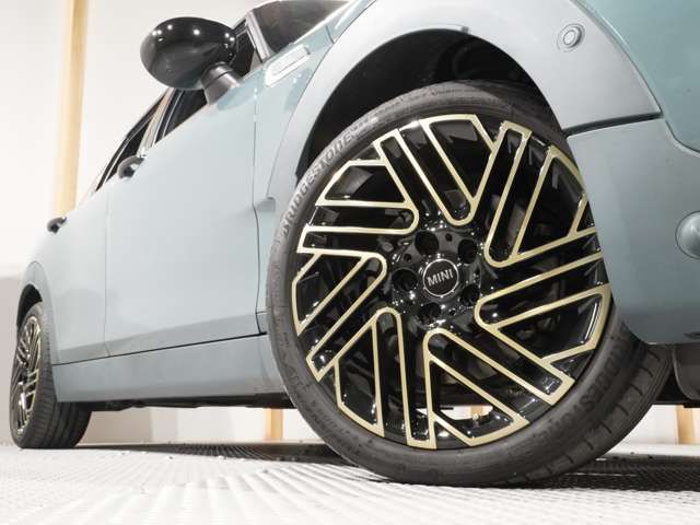 MINI COOPER D CLUBMAN