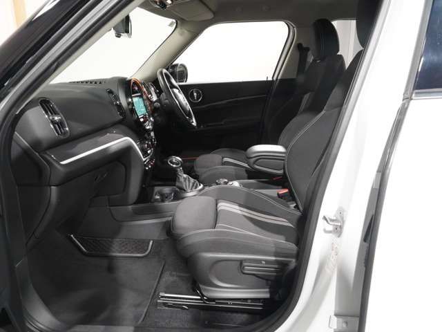 BMW MINI COOPER SD CROSSOVER