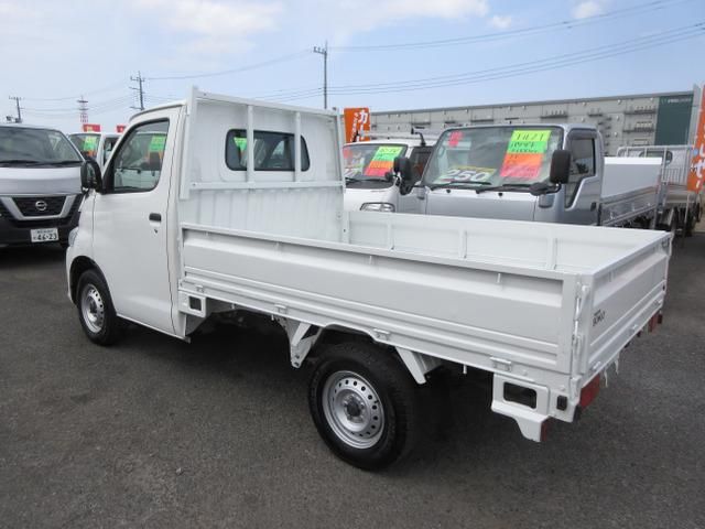BONGO truck 2WD