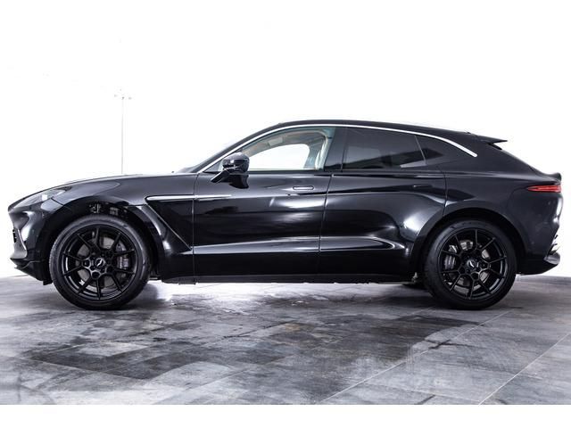 ASTON MARTIN SUV