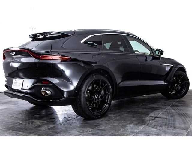 ASTON MARTIN SUV