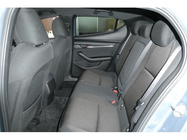 MAZDA3 FASTBACK