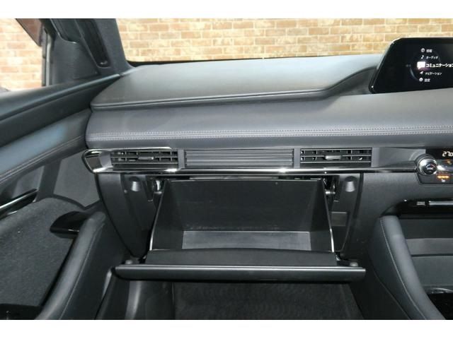MAZDA3 FASTBACK