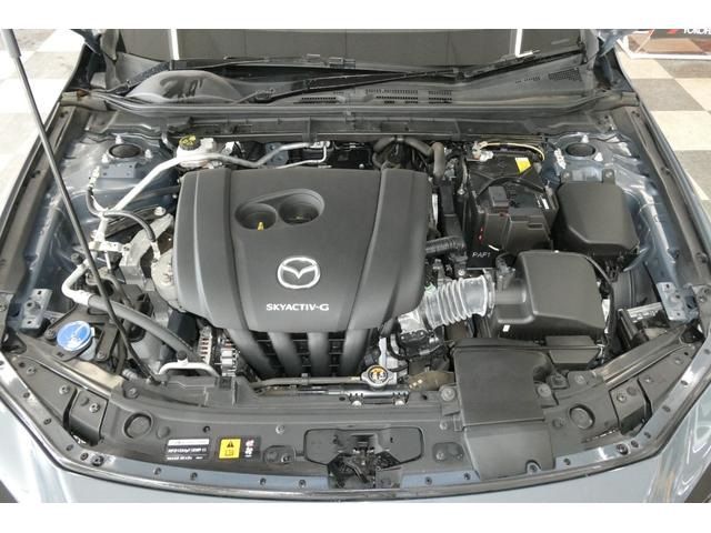 MAZDA3 FASTBACK