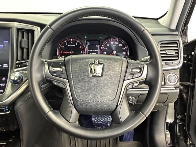 CROWN sedan