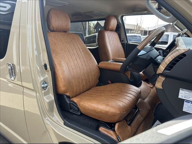 HIACE van 4WD