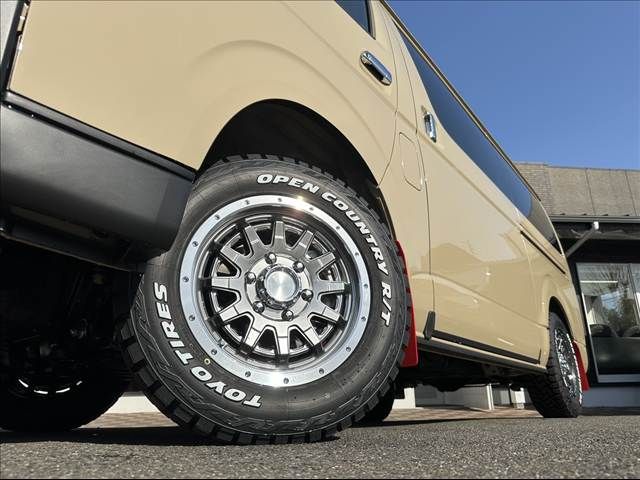 HIACE van 4WD